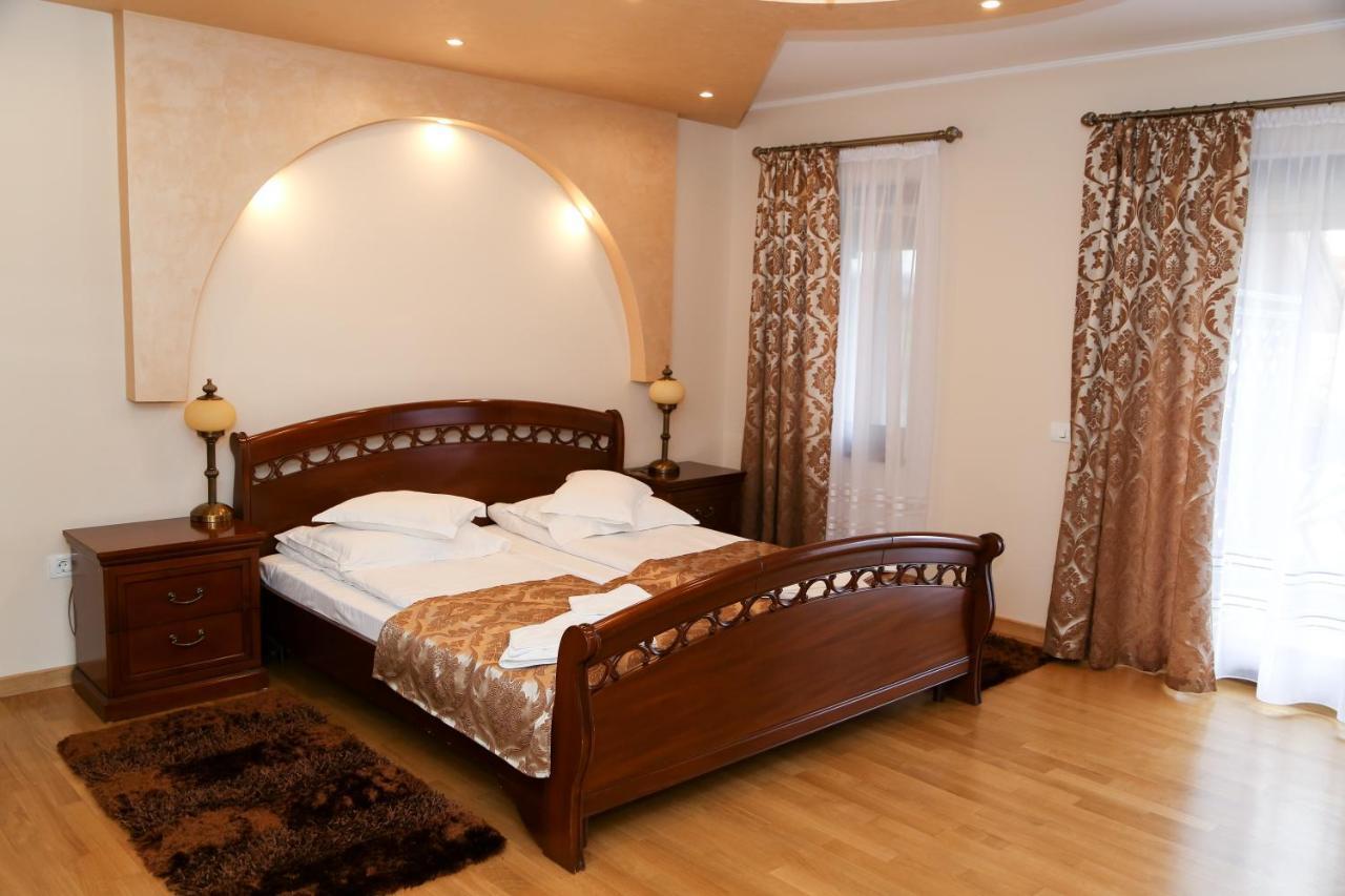 Oli House Hotel Alba Iulia Luaran gambar